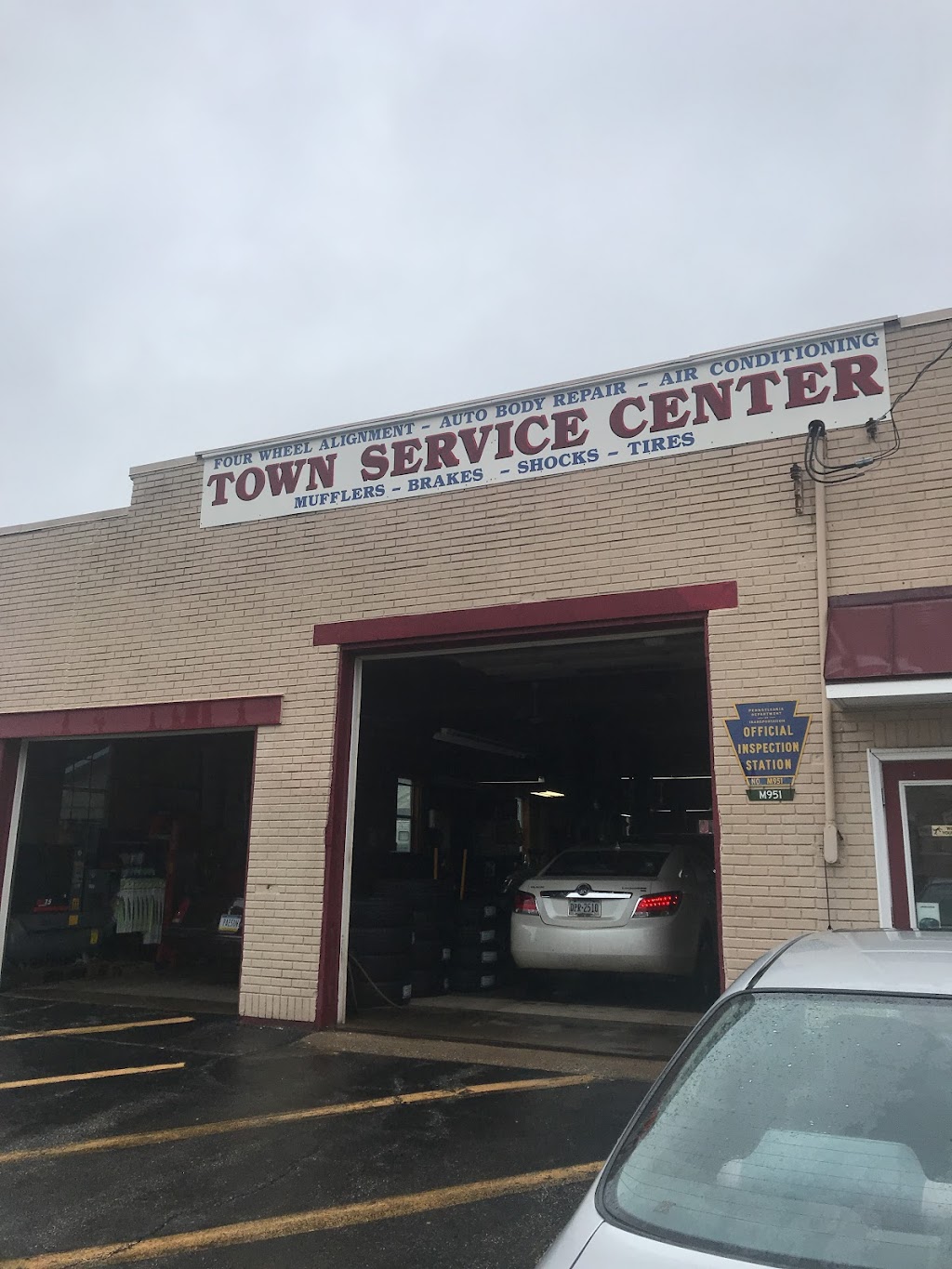 Town Service Center Inc. | 319 W 1st Ave, Parkesburg, PA 19365 | Phone: (610) 857-3585