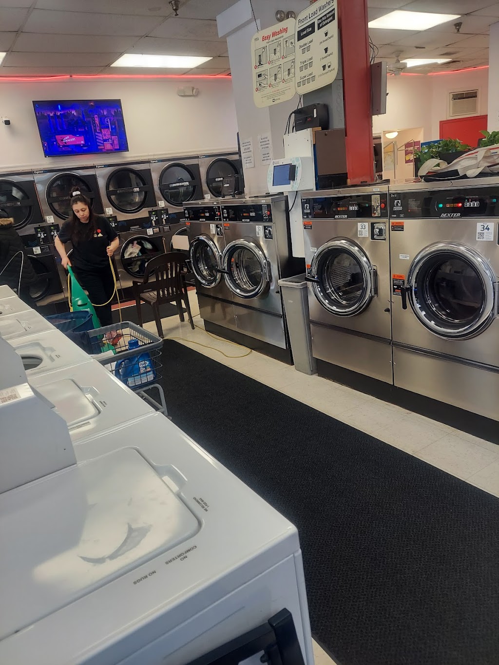 Family Laundromat | 1107 West Chester Pike, West Chester, PA 19382 | Phone: (610) 436-0383