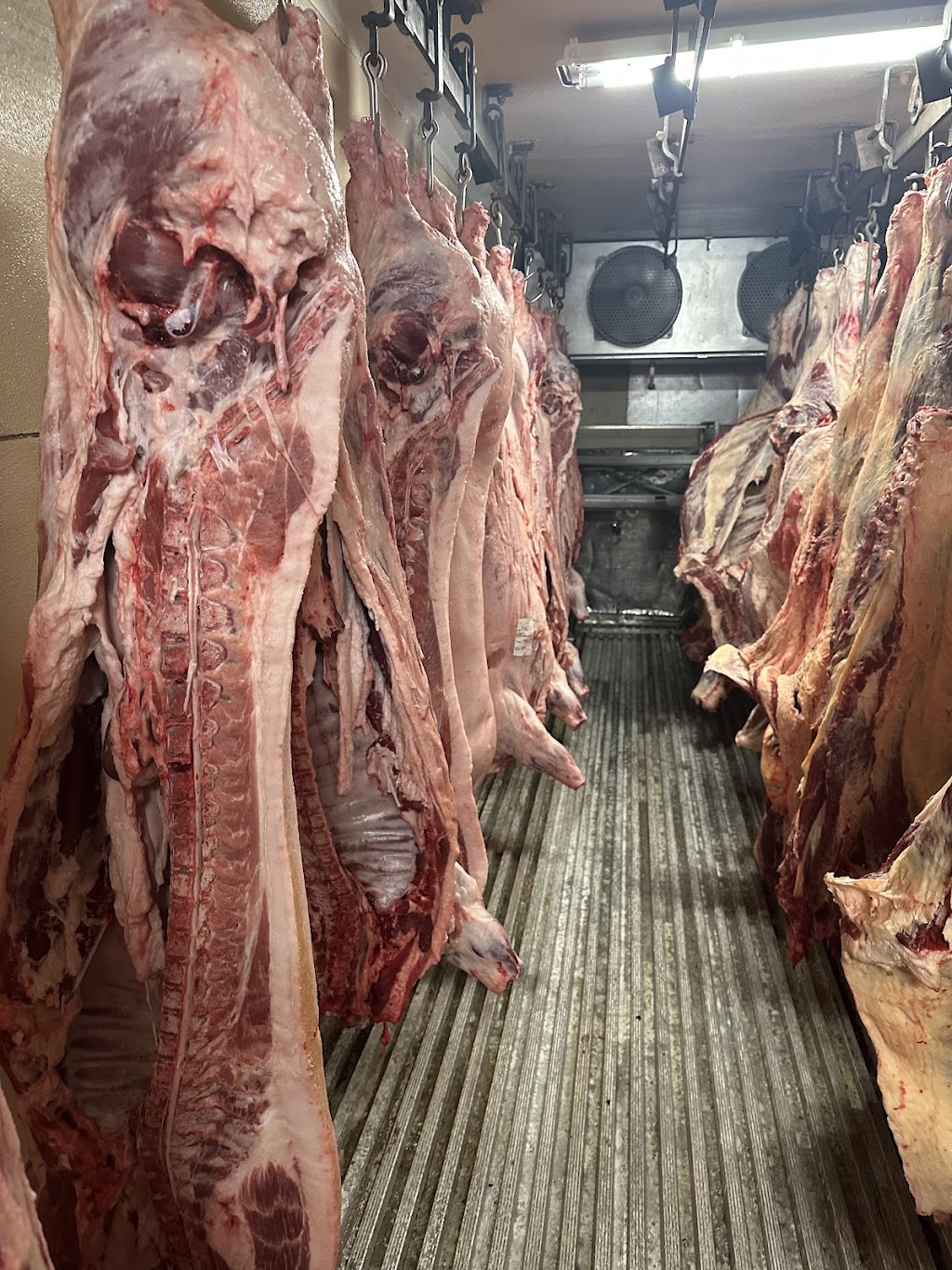 Clarkco Meats Custom Butchering | 3312 Limestone Rd, Cochranville, PA 19330 | Phone: (610) 470-3011