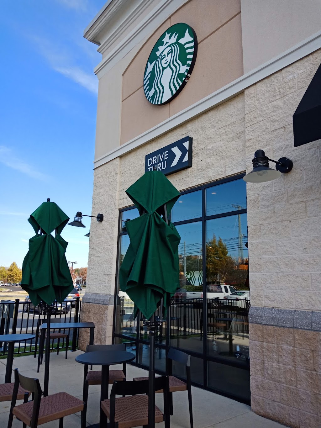 Starbucks | 148 Berlin Kresson Rd Cedar Hill, Shopping Center, Voorhees Township, NJ 08043 | Phone: (609) 314-2220