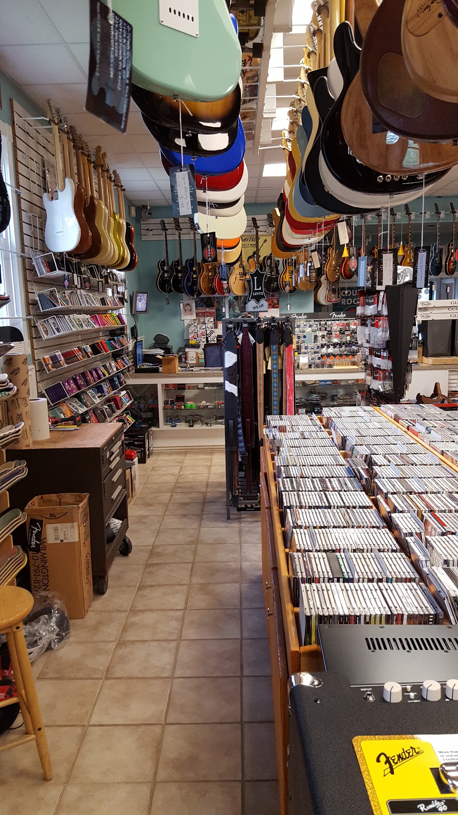 D-Town Guitars & Skateboards | 1109 N Easton Rd, Doylestown, PA 18902 | Phone: (215) 766-9588