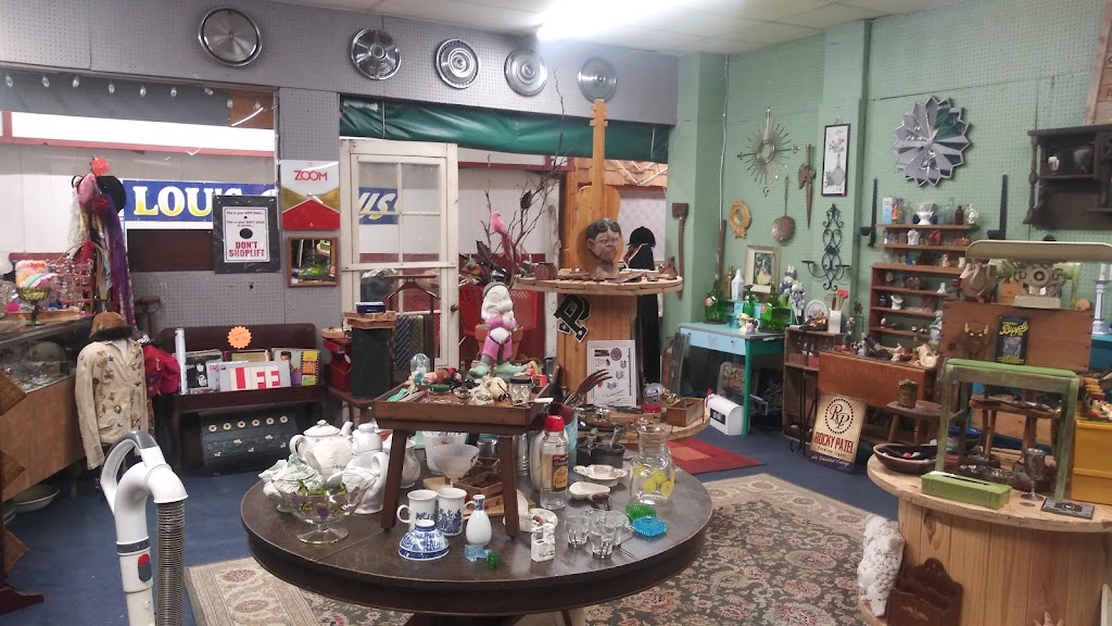 Snoopers Antiques & Uniques | 201 Station Rd, Quakertown, PA 18951 | Phone: (484) 426-1173