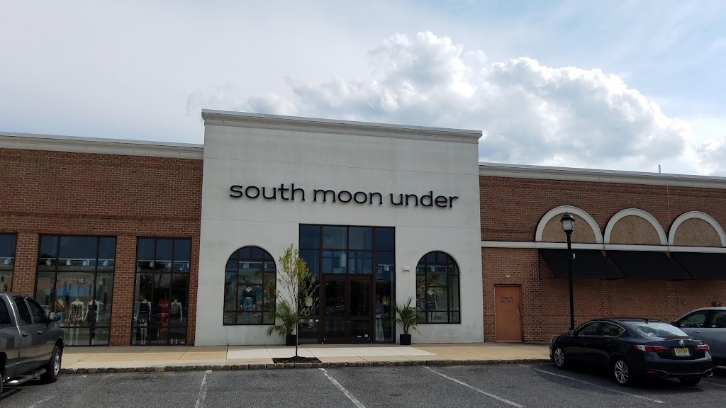 South Moon Under | THE PROMENADE AT SAGEMORE C-4, 500 Rte 73 S, Marlton, NJ 08053 | Phone: (856) 988-0254