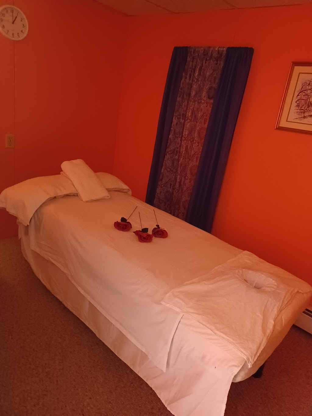 Sunflower Massage SPA | 11 W Schuylkill Rd First Floor, Pottstown, PA 19465 | Phone: (917) 285-4145
