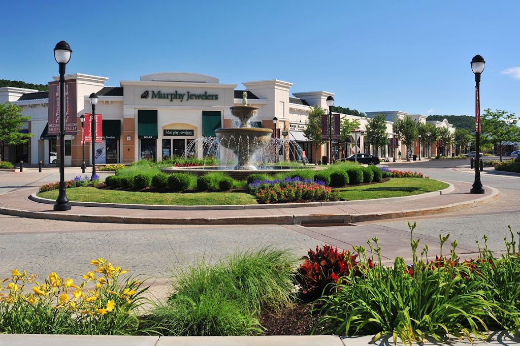 The Promenade Shops at Saucon Valley | 2845 Center Valley Pkwy, Center Valley, PA 18034 | Phone: (610) 791-9707