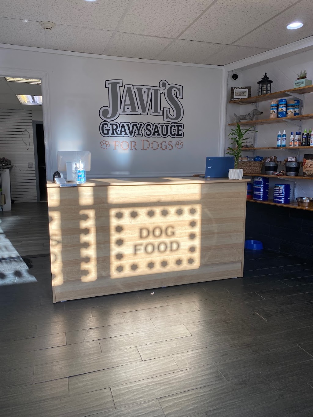 Javis Gravy Sauce For Dogs | 177 S Center St, Merchantville, NJ 08109 | Phone: (856) 477-3351