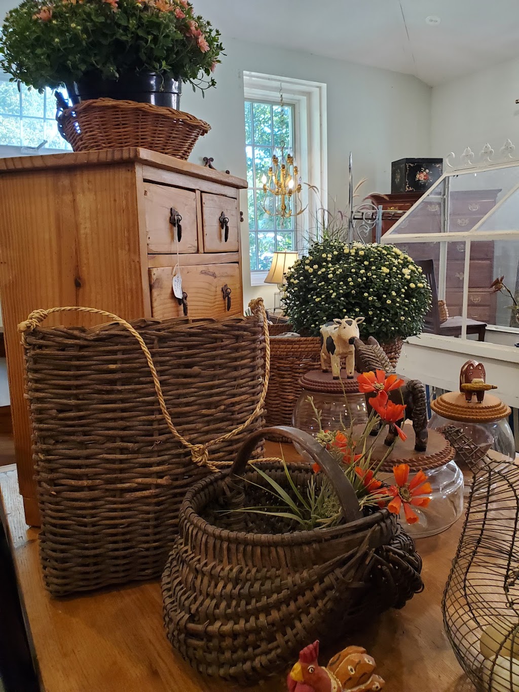 Springhouse Furnishings | 419 Baltimore Pike, Chadds Ford, PA 19317 | Phone: (610) 388-7075