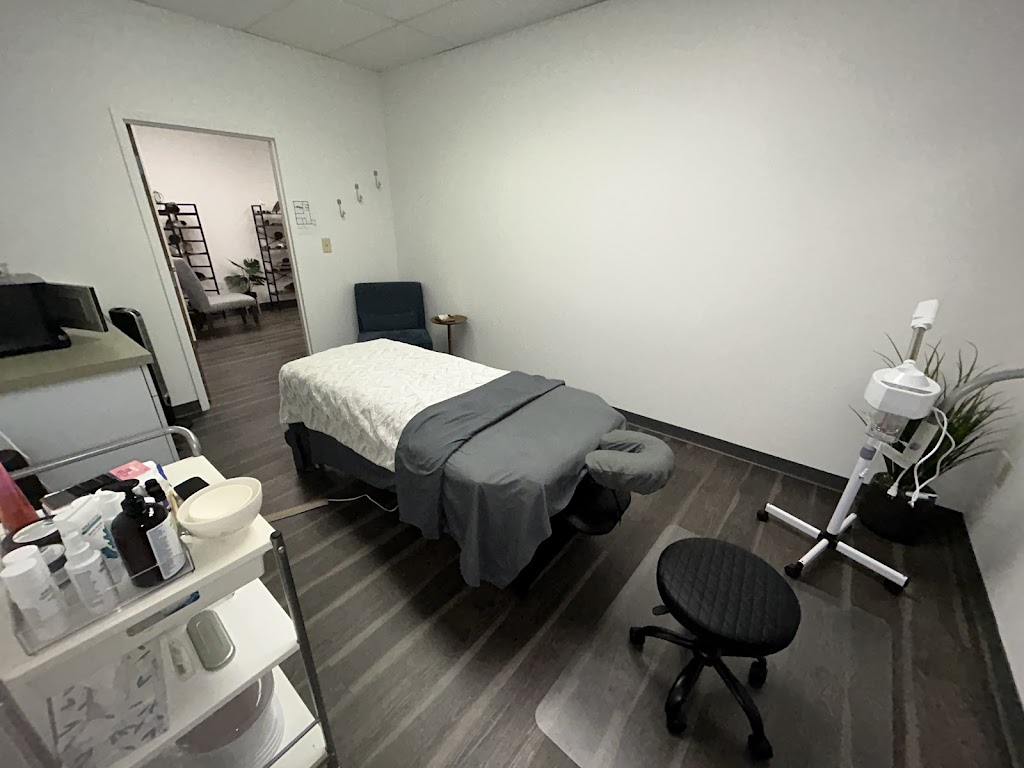 E Medical Massage & Spa | 5000 Sagemore Dr Suite 101, Marlton, NJ 08053 | Phone: (856) 904-1309