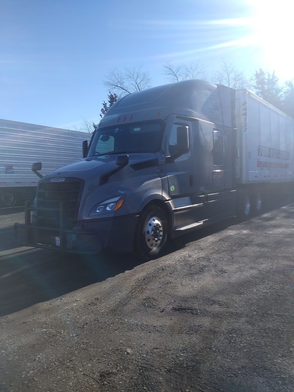 Truck parking Cargia | 321 Valley Rd, Hillsborough Township, NJ 08844 | Phone: (804) 517-4828