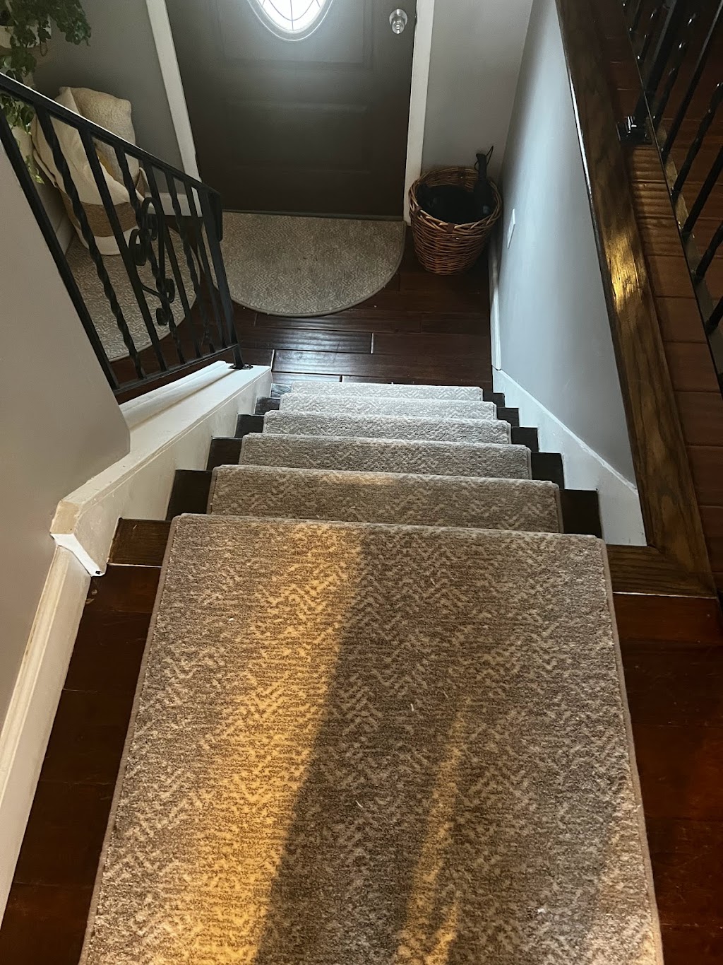 Monts Carpet Tile and Flooring LLC | 20 N Repauno Ave, Gibbstown, NJ 08027 | Phone: (856) 423-7861