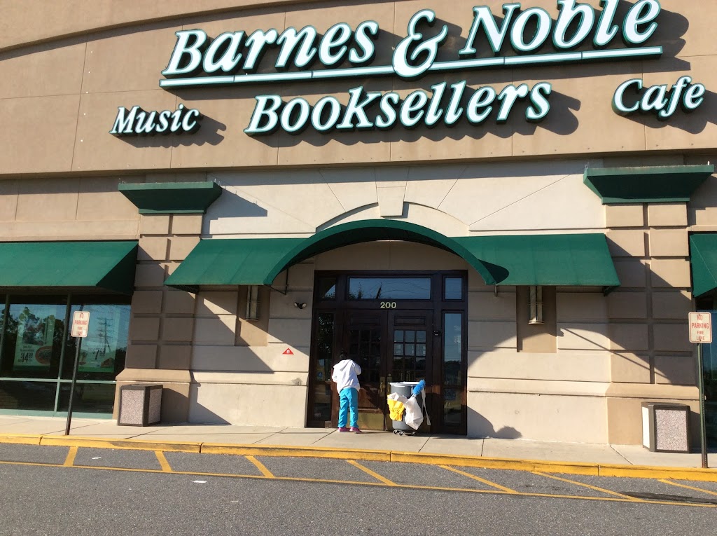 Barnes & Noble | 200 Rte 70 W, Marlton, NJ 08053 | Phone: (856) 596-7058