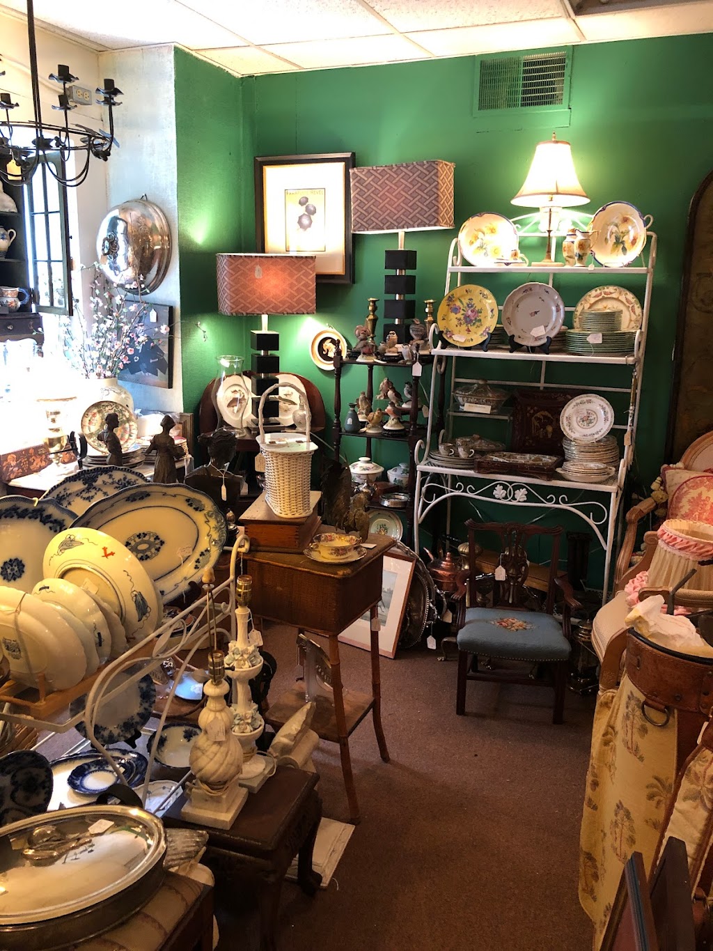 Brandywine River Antiques Market | 878 Baltimore Pike, Chadds Ford, PA 19317 | Phone: (610) 388-2000