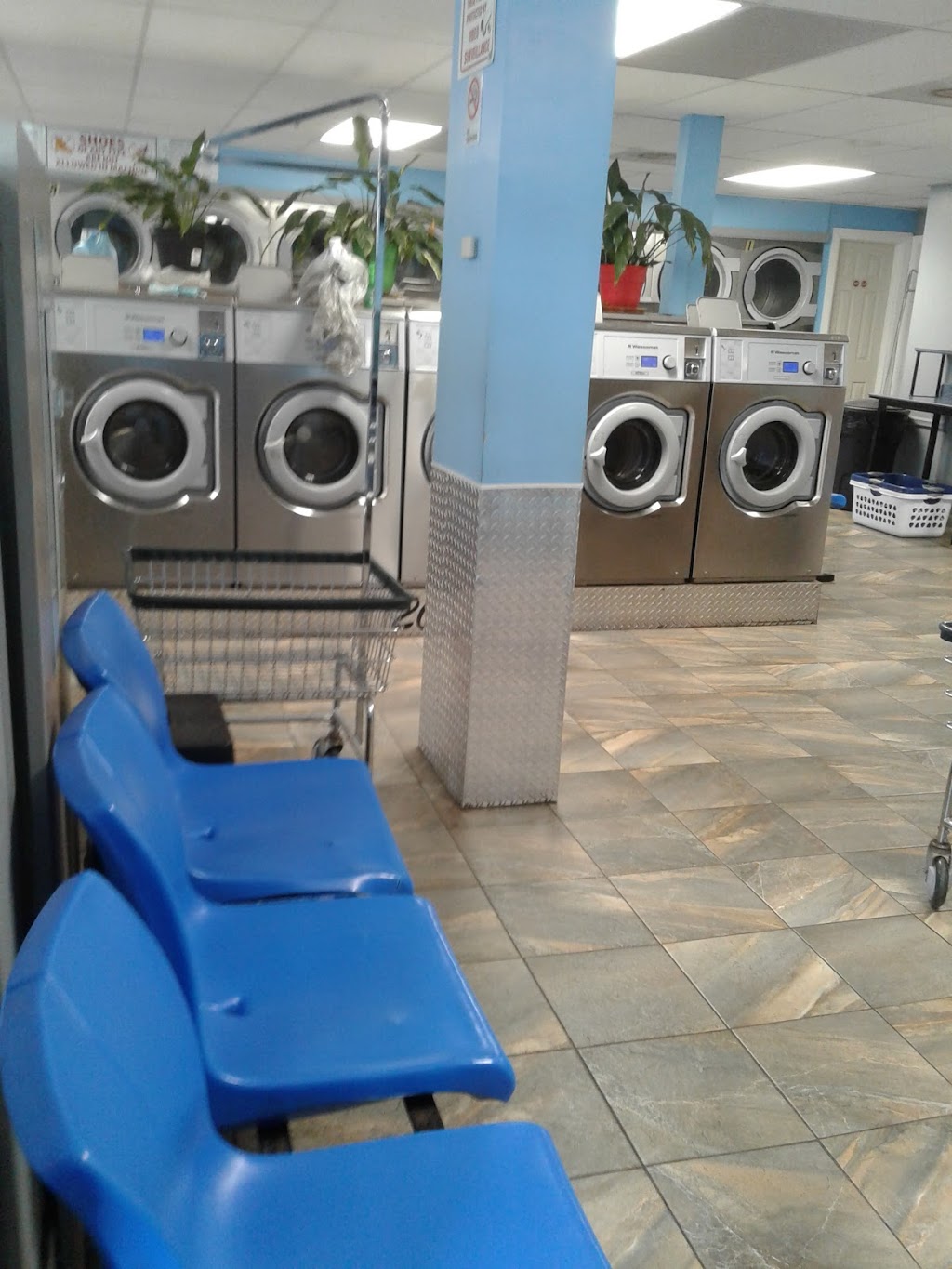 Solar Family Laundry & Dry Cleaning | 1503 W High St, Stowe, PA 19464 | Phone: (610) 323-2121