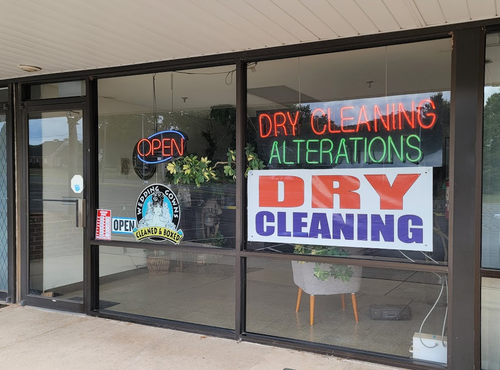 Indian Valley Cleaners | 207 Telford Pike, Telford, PA 18969 | Phone: (215) 723-0474