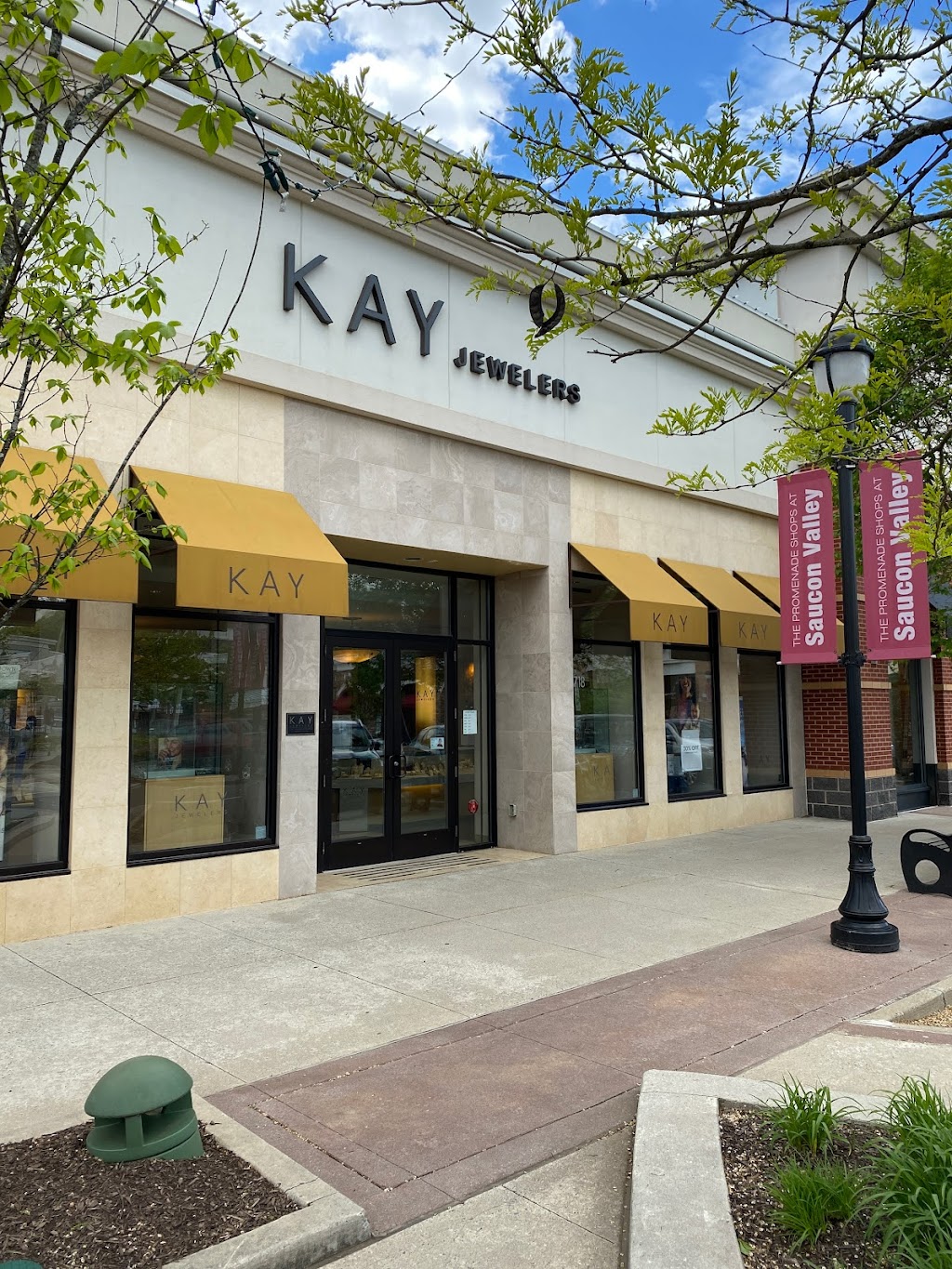 KAY Jewelers | 2960 Center Valley Pkwy #718, Center Valley, PA 18034 | Phone: (610) 797-1460