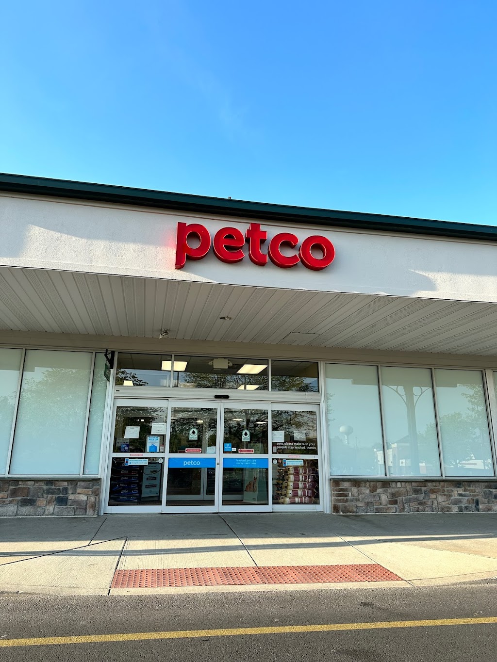 Petco | 680 Downingtown Pike, West Chester, PA 19380 | Phone: (610) 344-0156